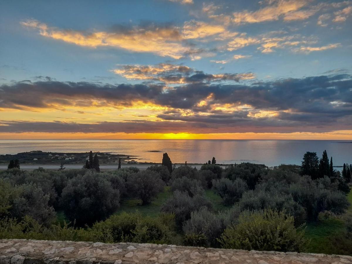Il Giardino Βίλα Μηνιά Εξωτερικό φωτογραφία